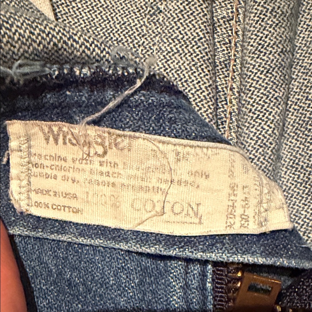 Classic Blue Women's Jeans - Picture 3 of 5